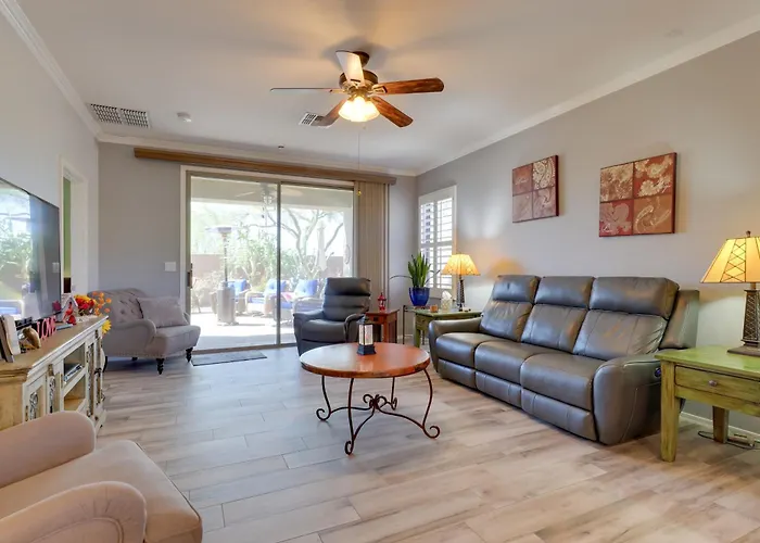 Furnished Patio, Fire Pit: Peaceful Home! Holiday home Anthem